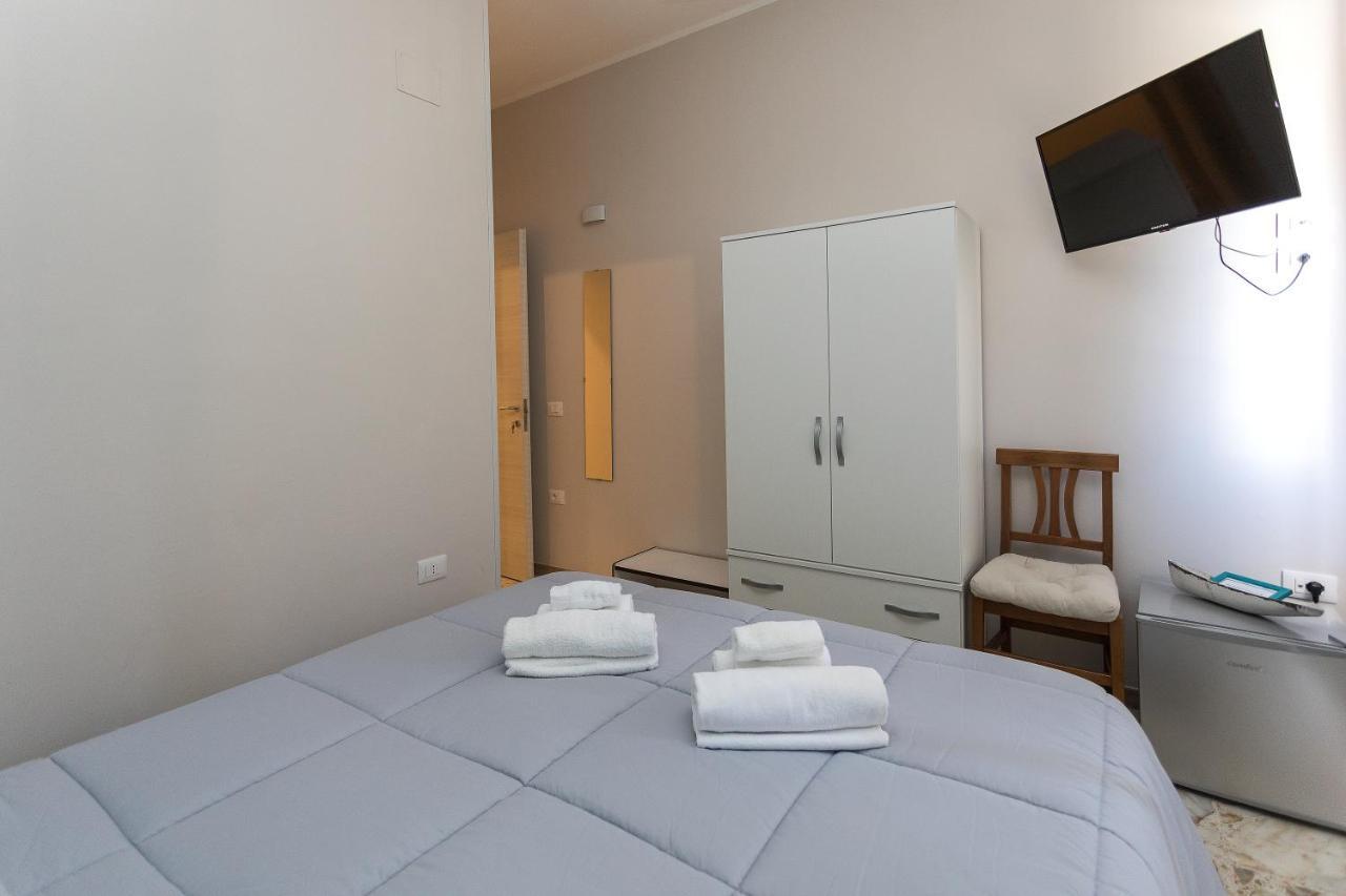 Ad Un Passo Dal Mare Bed & Breakfast Praia a Mare Dış mekan fotoğraf