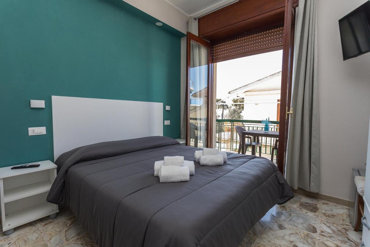 Ad Un Passo Dal Mare Bed & Breakfast Praia a Mare Dış mekan fotoğraf