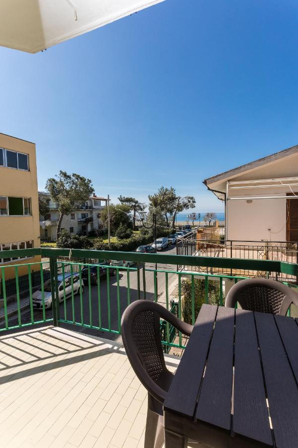 Ad Un Passo Dal Mare Bed & Breakfast Praia a Mare Dış mekan fotoğraf