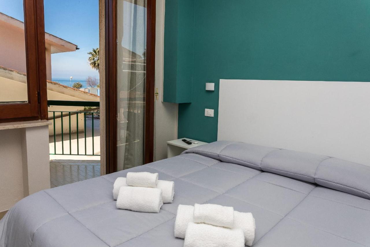 Ad Un Passo Dal Mare Bed & Breakfast Praia a Mare Dış mekan fotoğraf