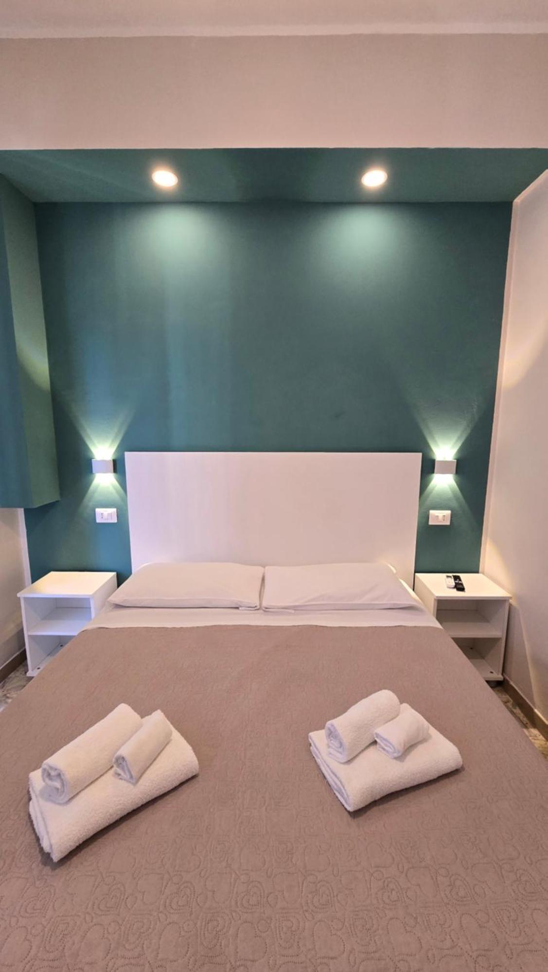 Ad Un Passo Dal Mare Bed & Breakfast Praia a Mare Dış mekan fotoğraf