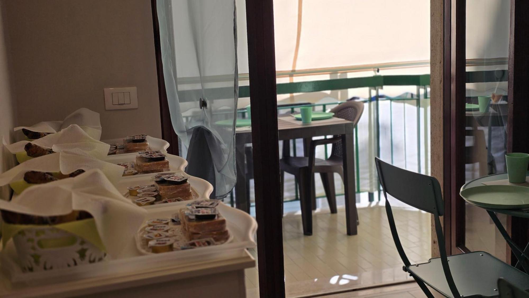 Ad Un Passo Dal Mare Bed & Breakfast Praia a Mare Dış mekan fotoğraf