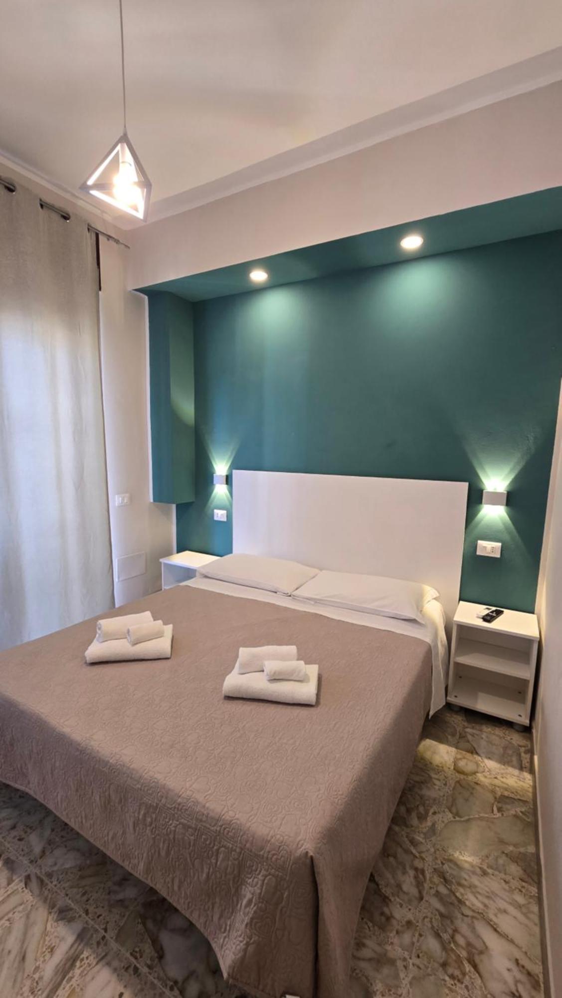 Ad Un Passo Dal Mare Bed & Breakfast Praia a Mare Dış mekan fotoğraf