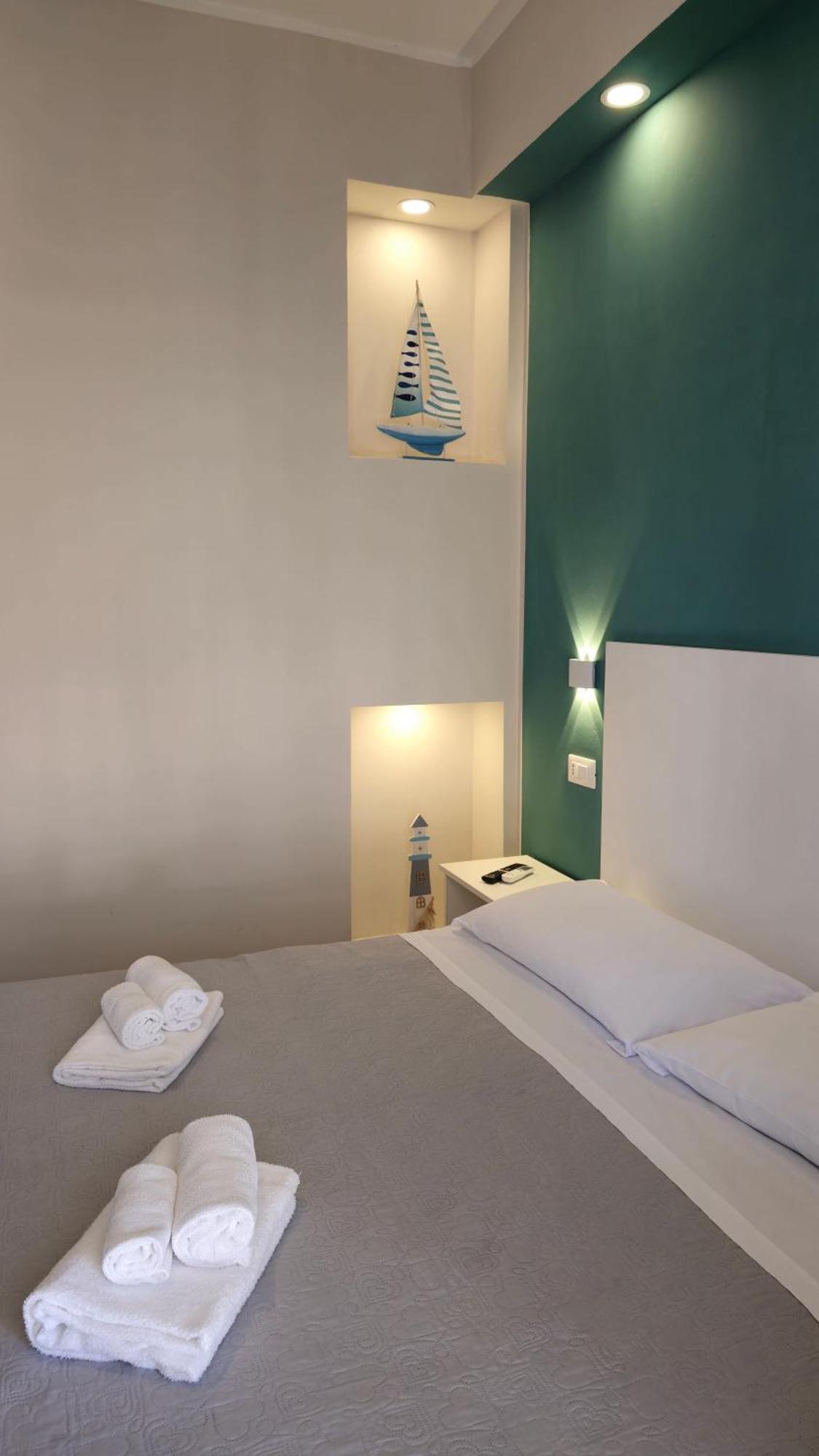 Ad Un Passo Dal Mare Bed & Breakfast Praia a Mare Dış mekan fotoğraf