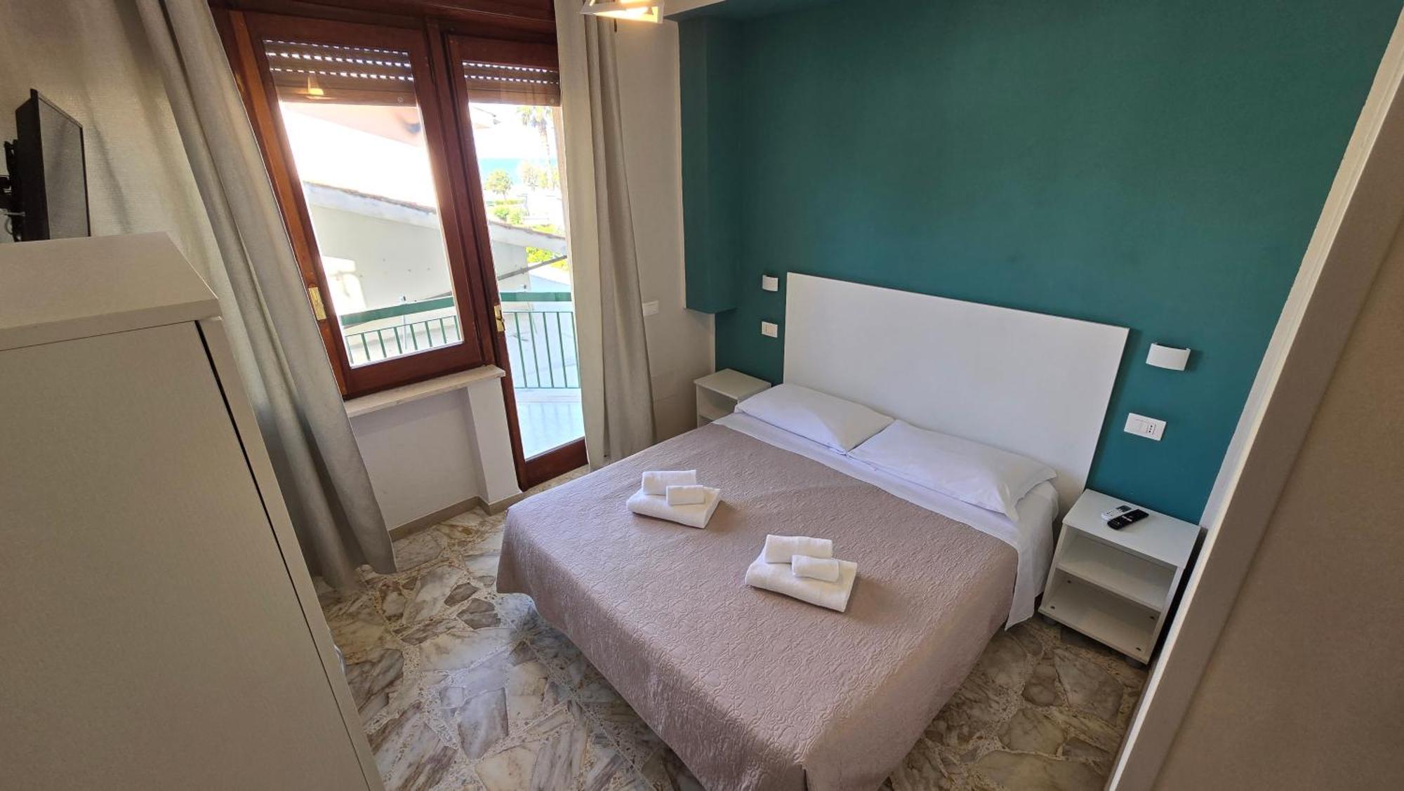 Ad Un Passo Dal Mare Bed & Breakfast Praia a Mare Dış mekan fotoğraf