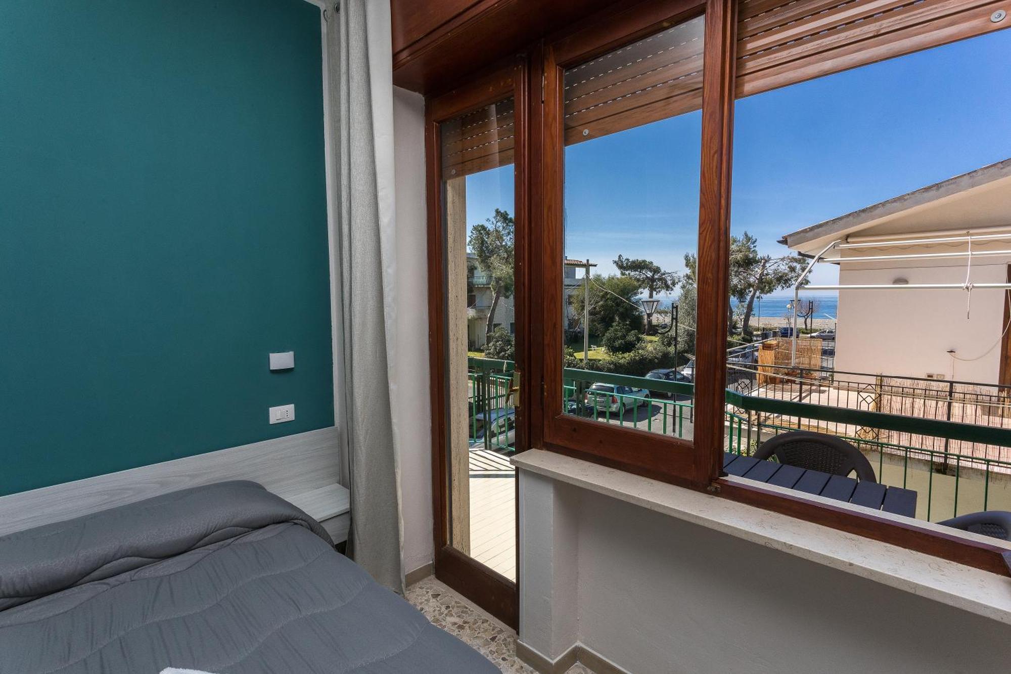 Ad Un Passo Dal Mare Bed & Breakfast Praia a Mare Oda fotoğraf